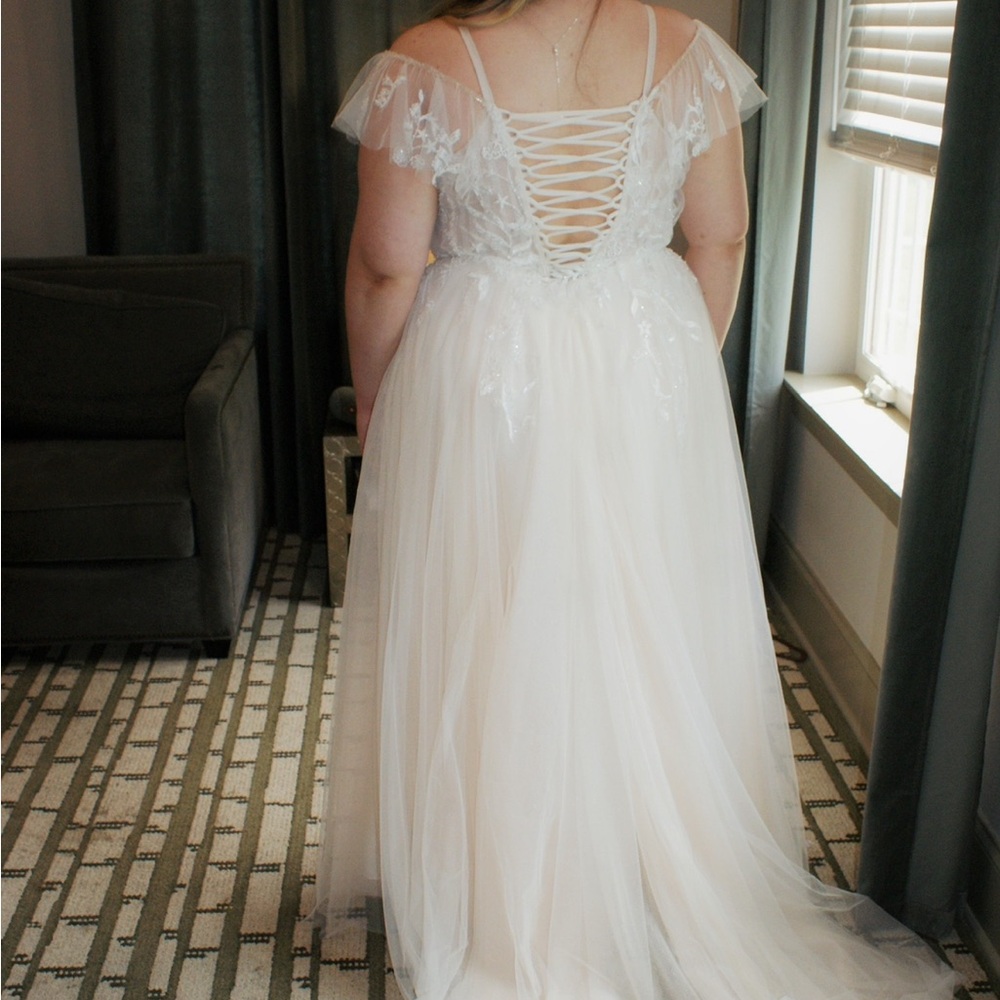 Anthropologie White Lace-Up Wedding Dress